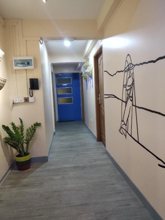 Amico Del Myanmar Hostel Gyogon Екстериор снимка